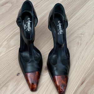 Amalfi Italian made shoes. Worn once indoors. AA width. 3.5 inch heel.